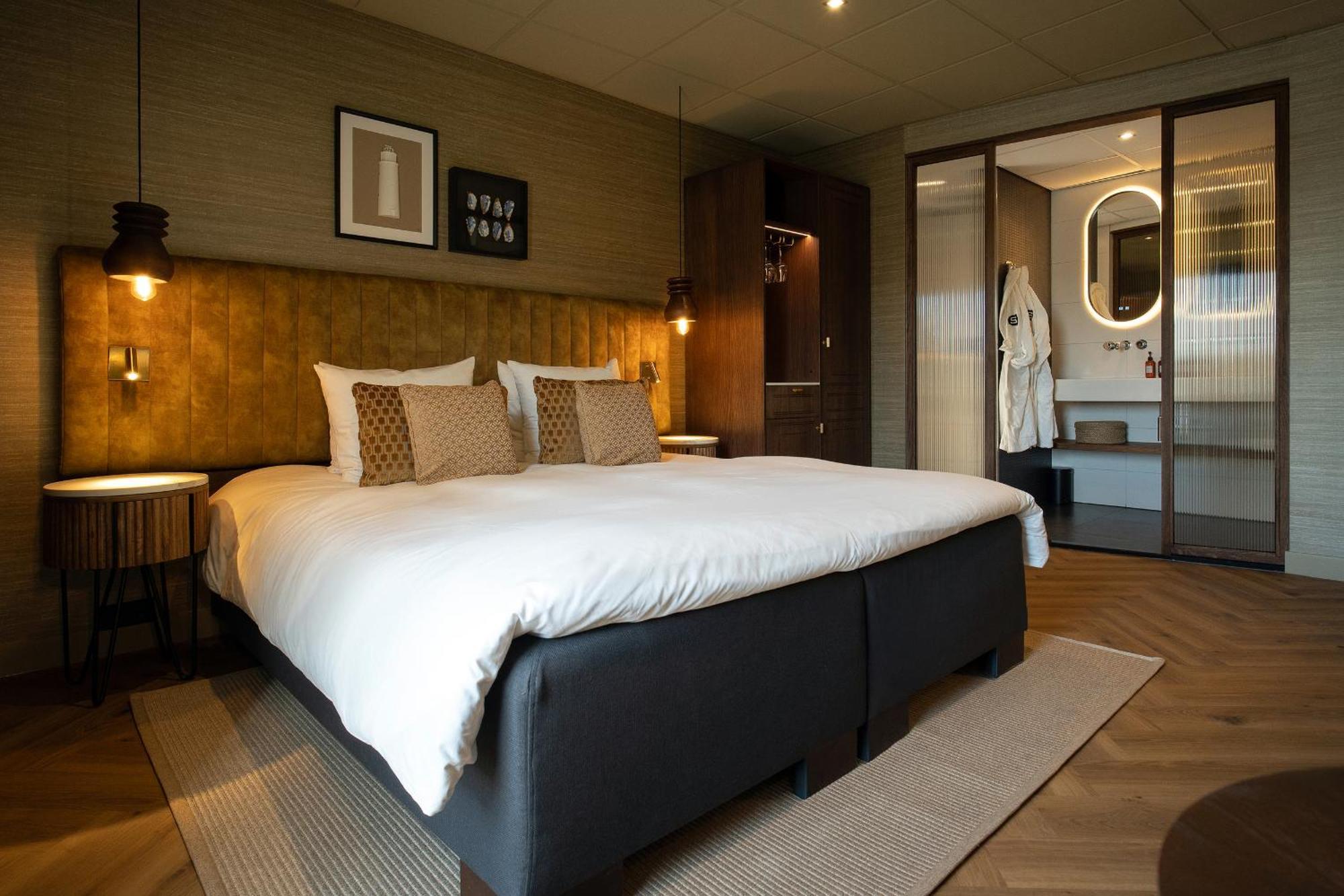Boutique Hotel De Smulpot Den Burg Bagian luar foto